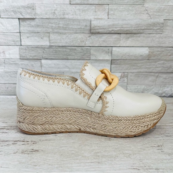 Dolce Vita Cream and Tan Platform Sneakers - Picture 7 of 11